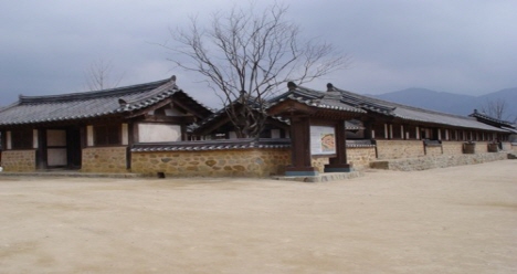 A Home of Choi Cham-pan in Pyeongsa-ri