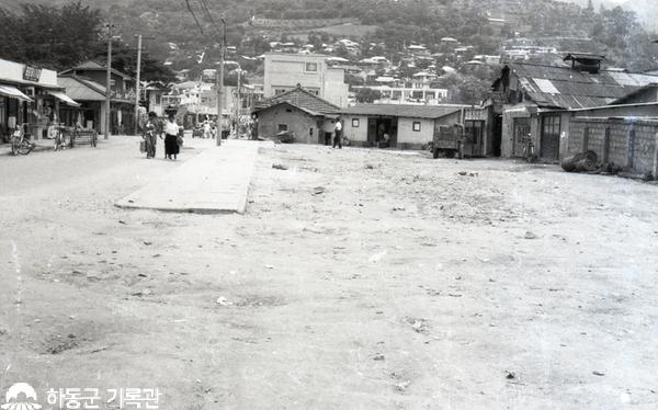 1978. 하동읍 시가지 전경